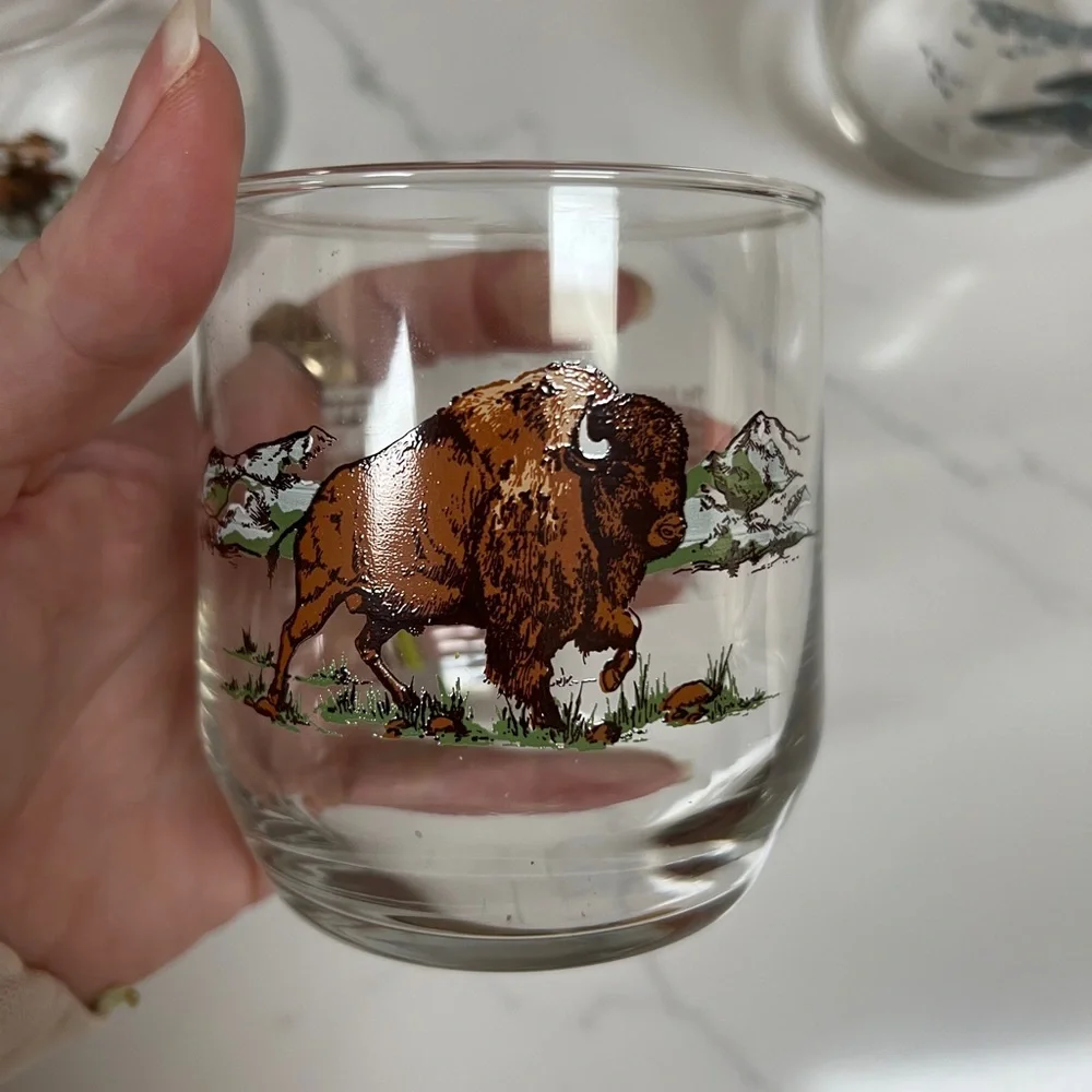 4 Vintage American Wildlife Glasses Sunoco Bison Humpback Whale Moose Libbey‎